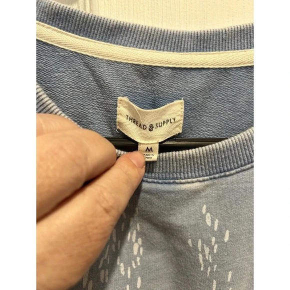 Thread + Supply‎ Women Sz M Crop Sweatshirt Light Blue Rolled Hem Factory Fading - Picture 2 of 7